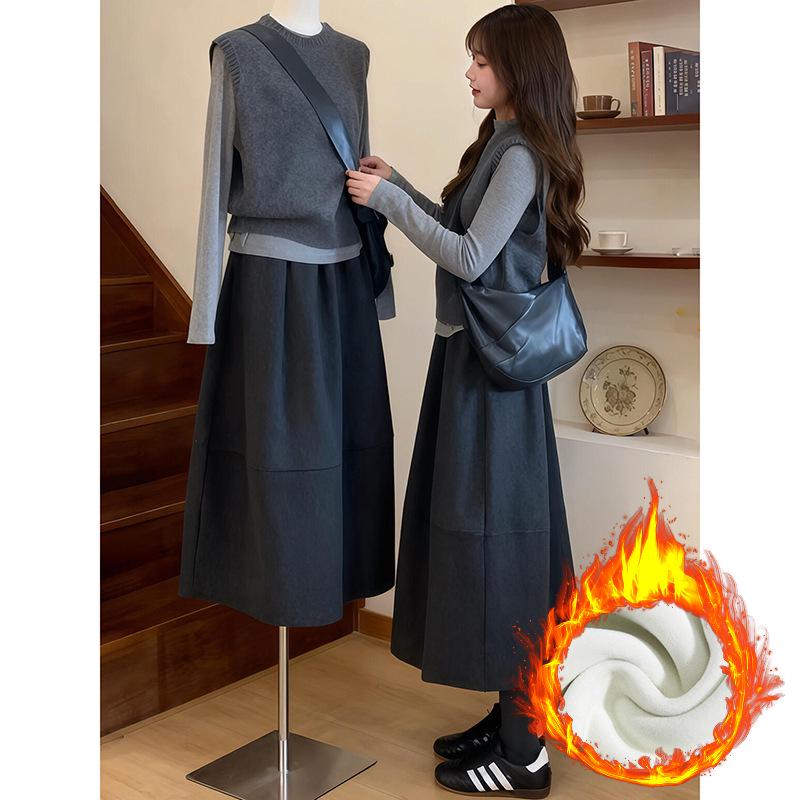 Gray Wool Blend High Waist A-Line Skirt for Women - Petite & Plus Sizes, Autumn/Winter 2025 Collection.