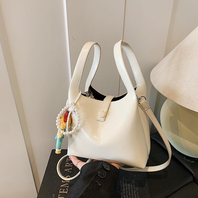 Premium Texture Fashionable Simple Handbag Women's 2025 Summer New Niche Messenger Bucket Bag