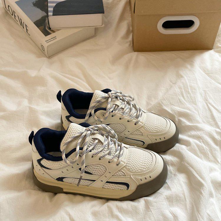 

Niche Design 2025 Women s Canvas Shoes: Spring Campus Style, Versatile, Chic, Thick Sole, White Sneakers 37