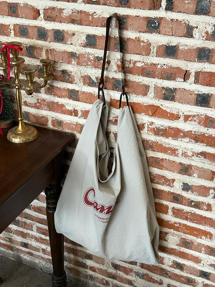 

Bag 2025 new ins nylon bag lazy style letter printing shoulder bag large capacity student handbag серый