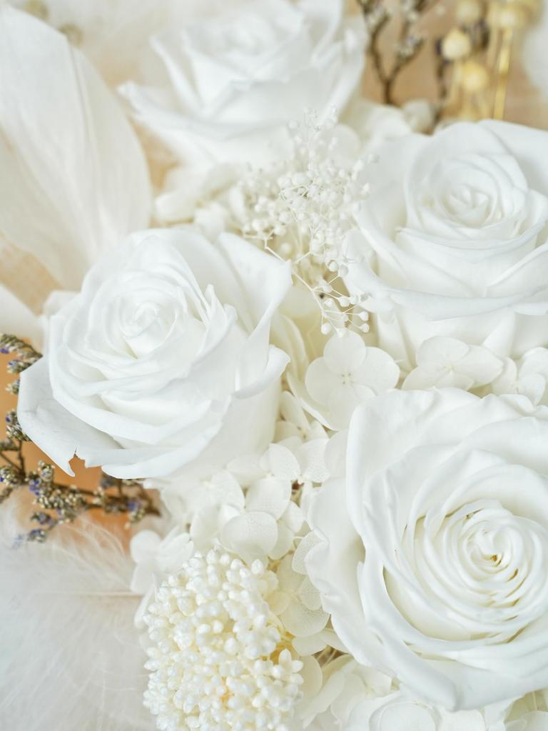 Fiorifiore 2025 Neuankunftstag Konservierter Blumenstrauß 5 Rosen Freistehend mit Geschenkbox Perfekt für und Geschenke Innendekoration Trockenblumen Luminis