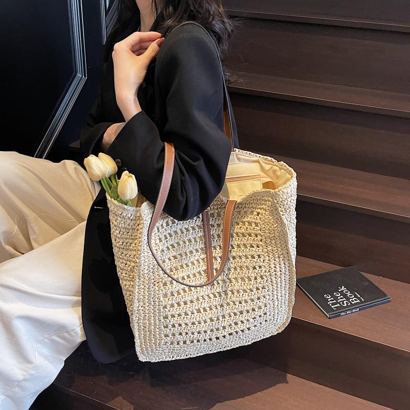 

Woven straw bag women s 2025 new fashionable simple large-capacity shoulder bag casual commuter tote bag women s bag
