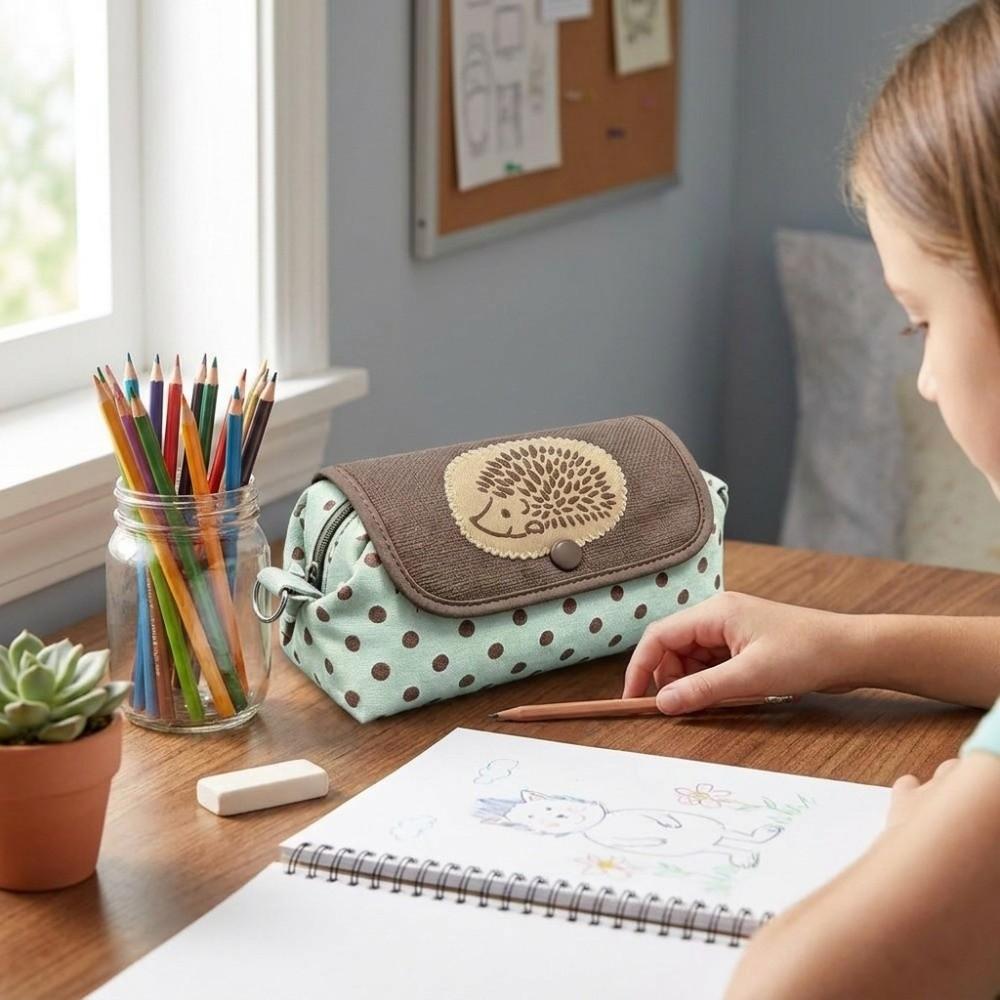Stain-Resistant Pencil Pouch Hedgehog Pattern Cosmetic Bag Fashion Pen Bag Students