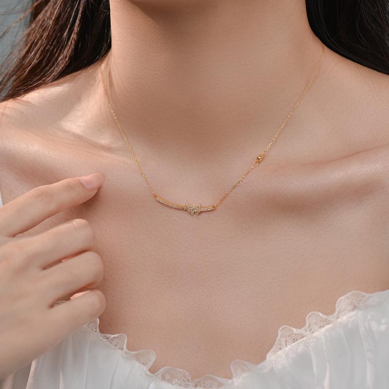 Butterfly Necklace, Simple and Sweet, Collarbone Chain, Light Luxury, High-end Feeling, Gift for Girlfriend, New Temperament