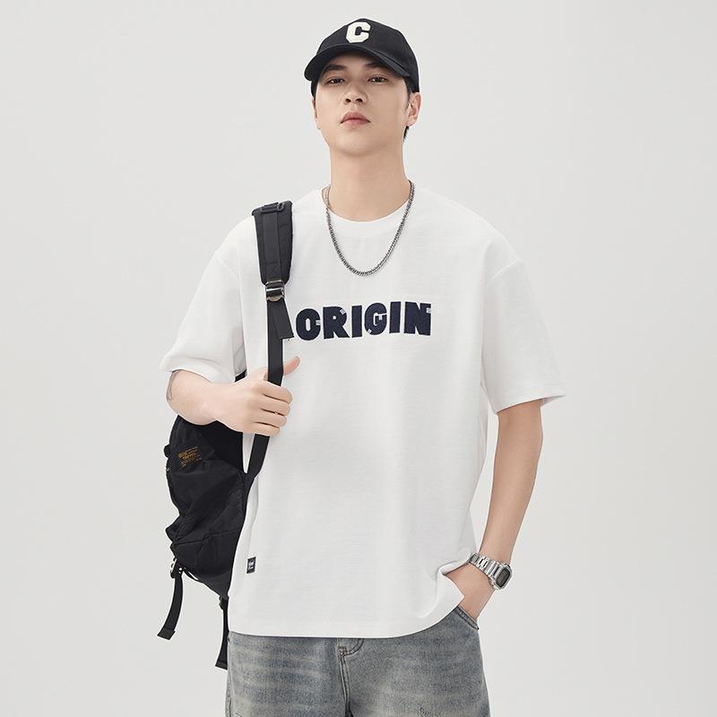 Everyday Japanese Comfortable Fit Short-sleeved T-shirt for Mens Summer Latest Single Color Hem Slit Half-sleeved Top