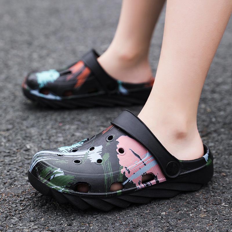 Boys' and Girls' Casual Soft-Soled Beach Sandals - Medium & Large Kids' Foot-Covering Crocs