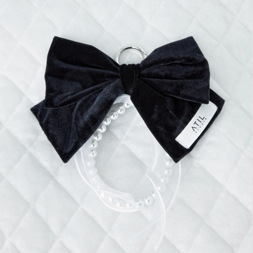 ATIL STUDIO Velvet Ribbon Pearl Keyring _ [Black]