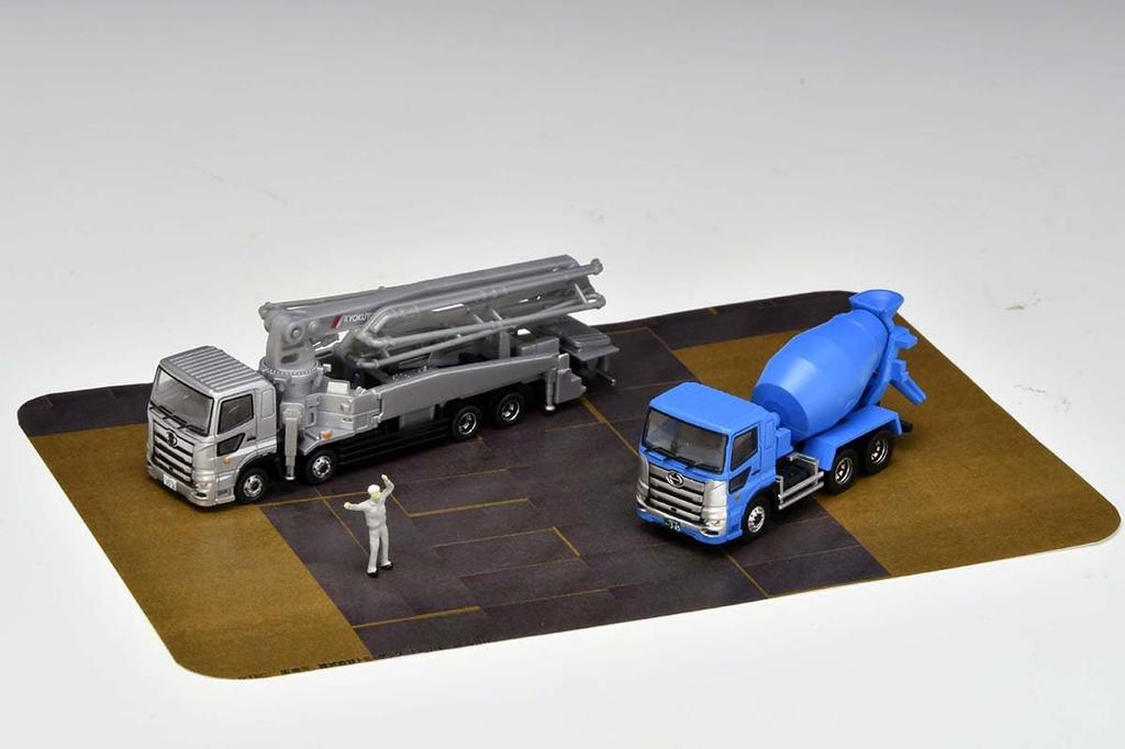 TOMYTEC The Truck Collection Truck Collection Concrete Pump Car Set B Diorama Supplies