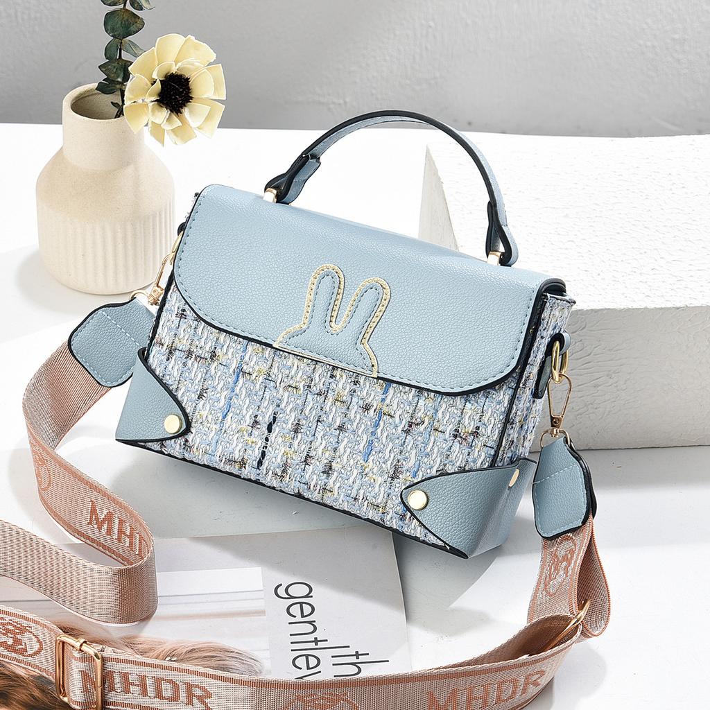 Shoulder bag New fresh wind handbag Textured handbag Broadband oblique span women's bag
