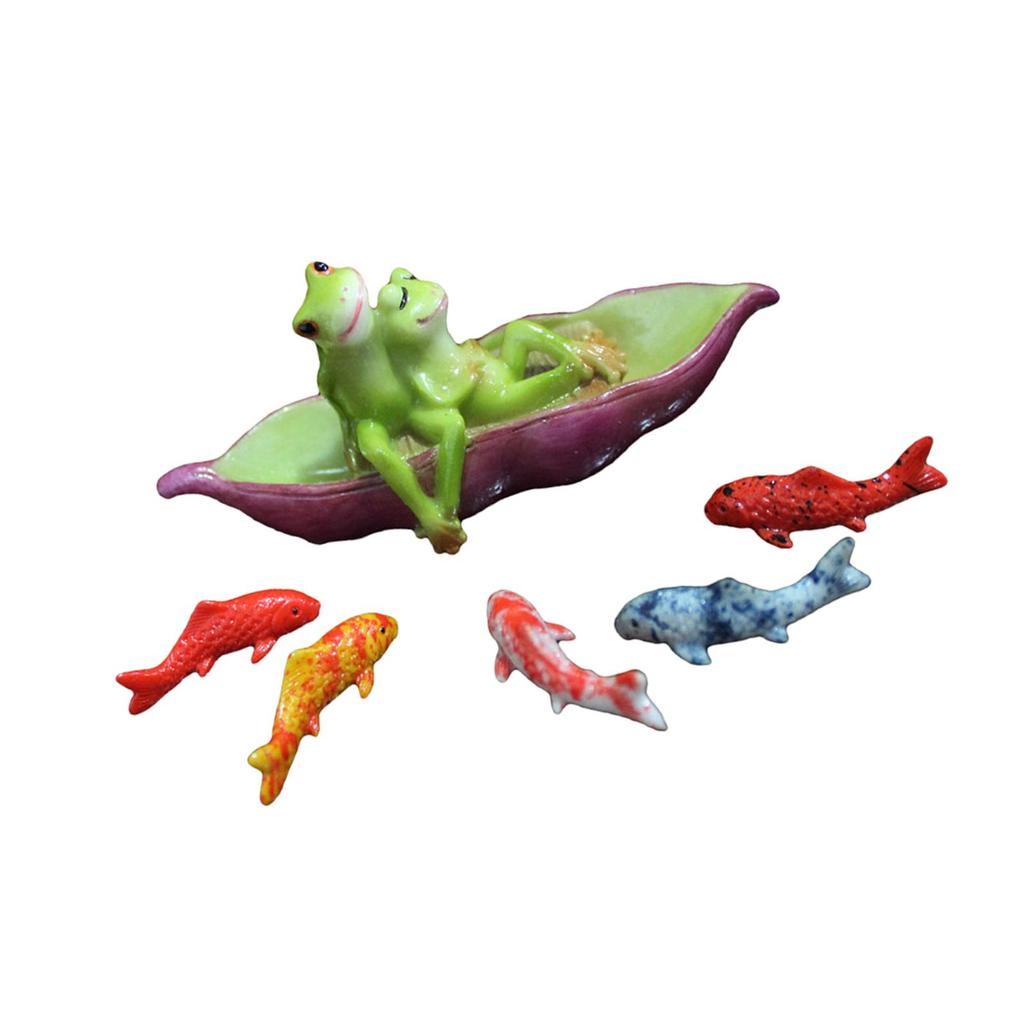 Resin Frog Couple Figurine Frog Garden Sculptures Couple Frogs Frog Garden Ornament for Balcony Home Office Garden Desk