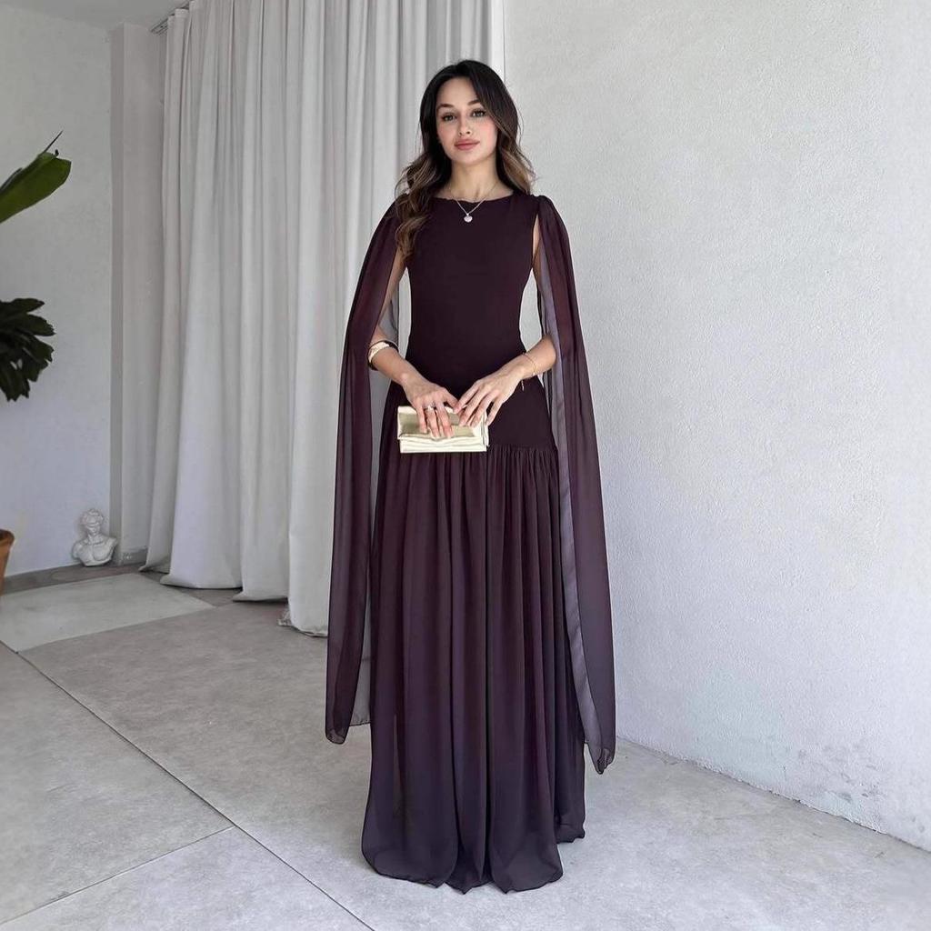 Vestido de Noche de Satén de Cintura Alta para Mujer Europeo y Americano Verano 2025: Cuello Halter, Mangas Abullonadas, Corte Ajustado.