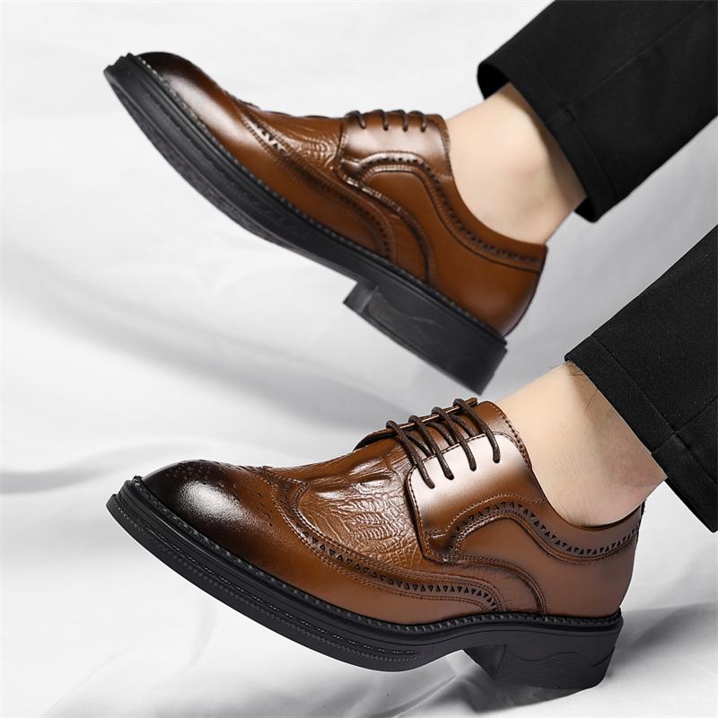 Hollow Out Mens Formal Leather Dress Shoes British Stylish Business Dress Men Flats High Quality Brogues Oxford Shoes Man