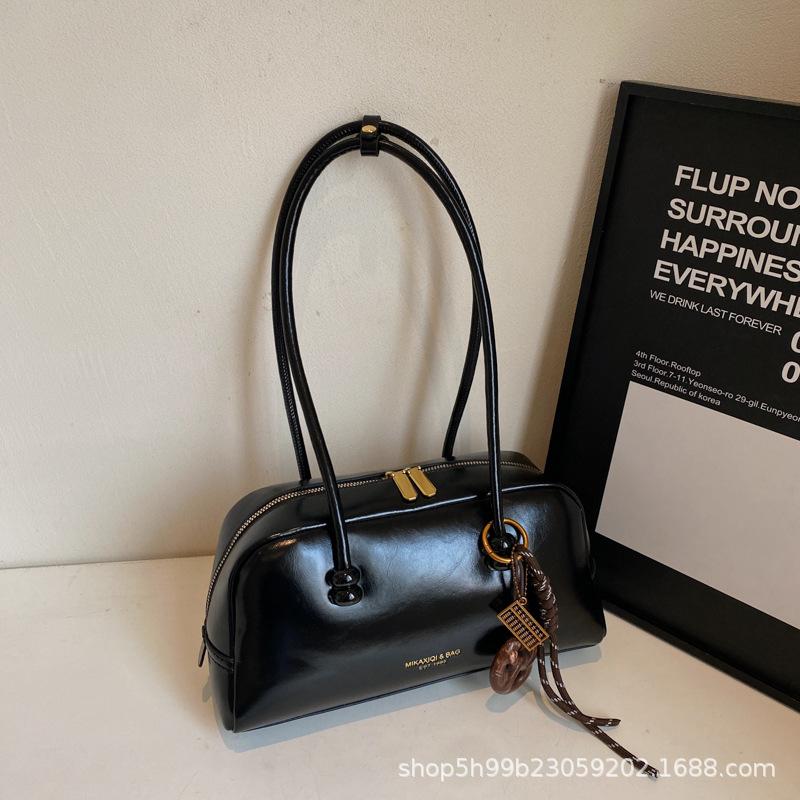 Premium texture retro baseball bag women's autumn and winter casual versatile shoulder bag large capacity hand bag
