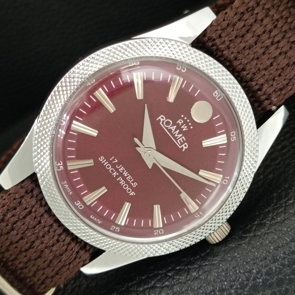 

HAND-WINDING SWISS MENS REFURBISHED VINTAGE RED COLOR DIAL WATCH a707144-1