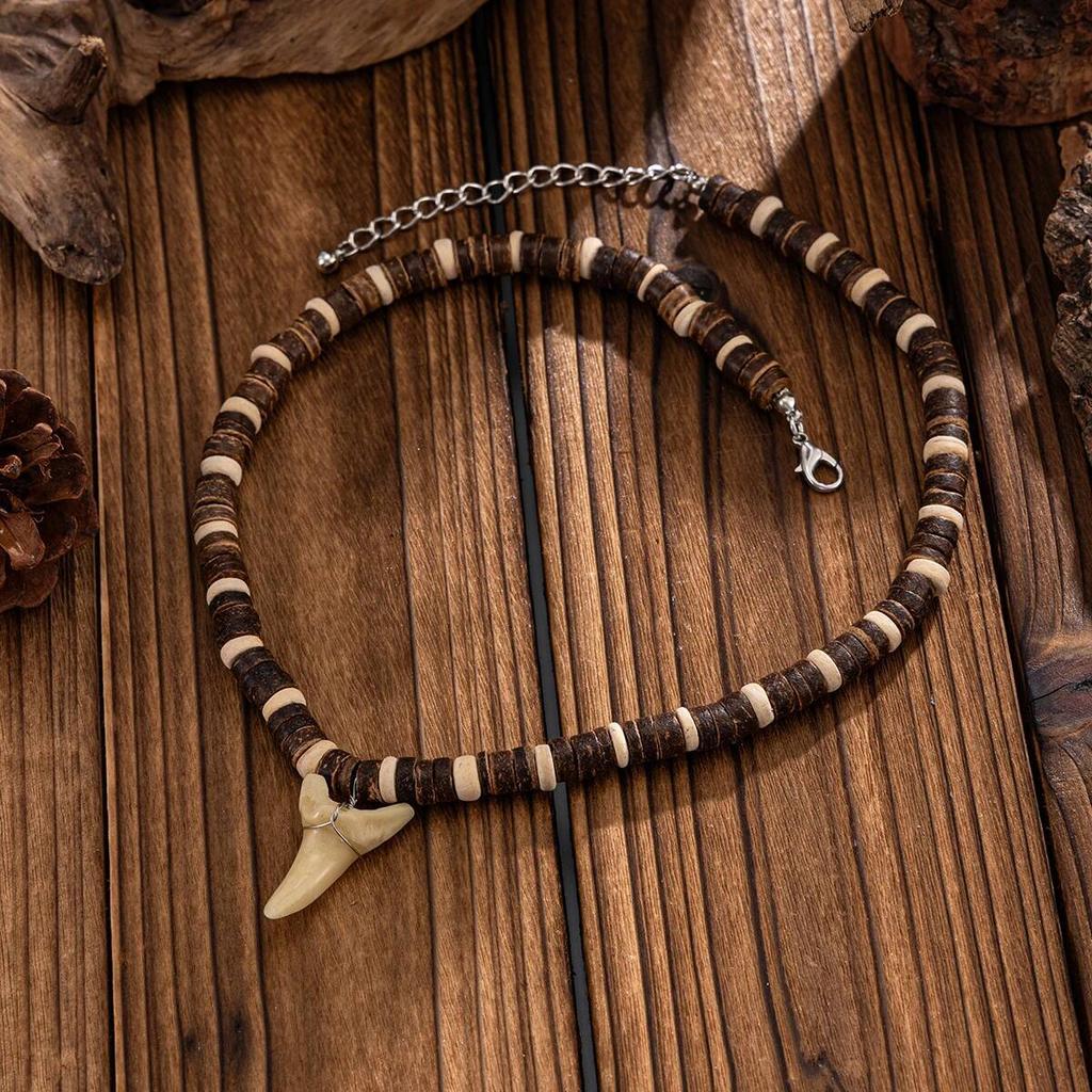IngeSight.Z Collana girocollo con perline in guscio di cocco vintage per uomo Punk Creativo Ciondolo dente Collana Fascino per feste Gioielli 2026