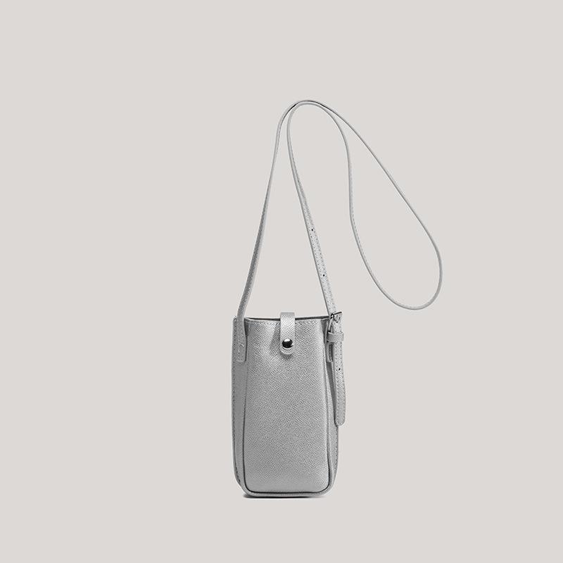 

New 2025 bag women s high-end fashion trendy brand women s bag casual versatile mobile phone bag diagonal span bag