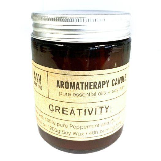 Aromaterapeutická svíčka z esenciálního oleje a sójového vosku, Kreativita