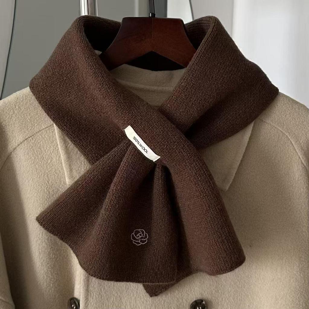 Luxurious Women's Red Cashmere Wool Scarf - Cozy Autumn/Winter Neck Warmer & Perfect Gift for Mom or Elders