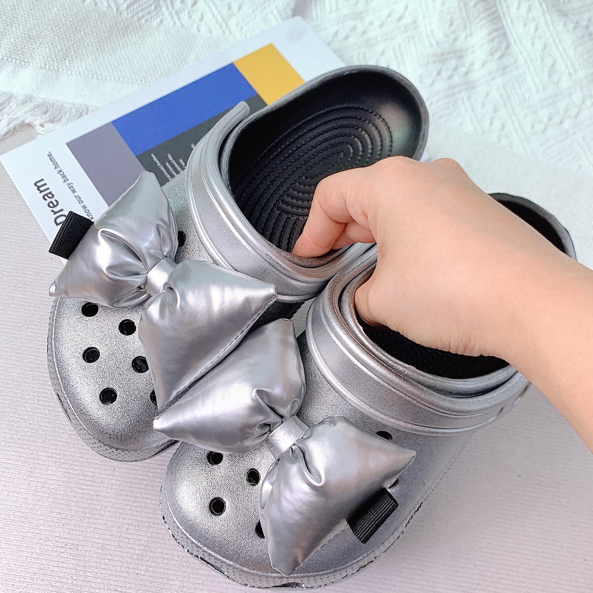 

New fashion shining bow hole shoes summer wear non-slip deodorant bag head slippers 40/41