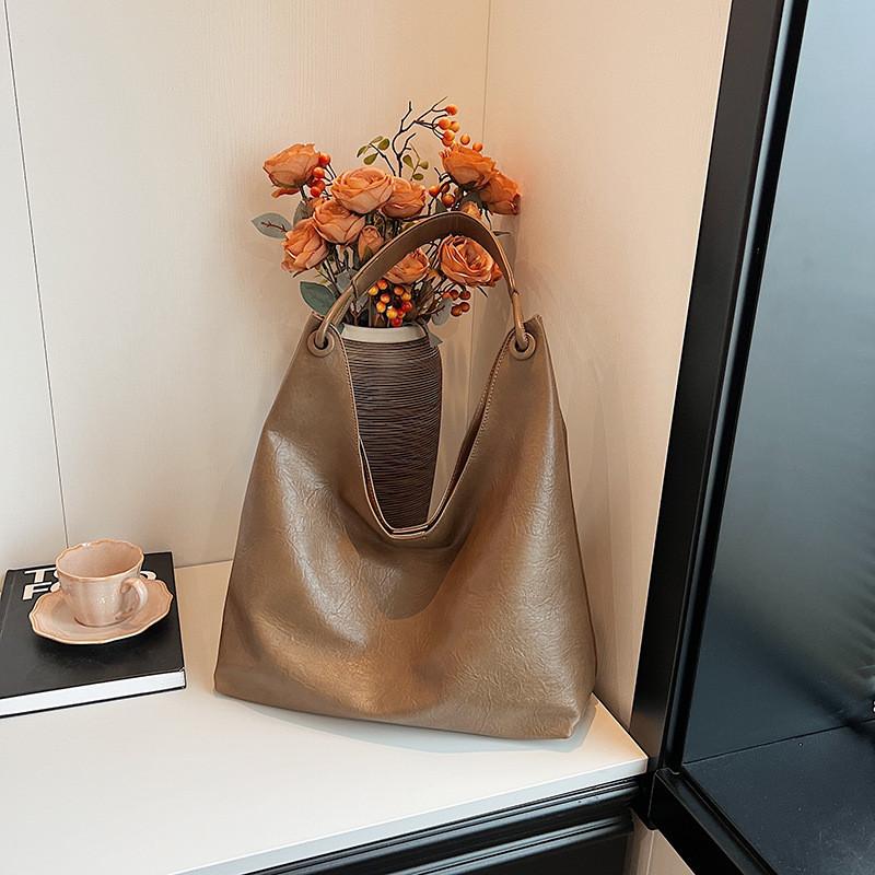 IELGY Retro Bag Fashion Simple High-End Feeling One-Shoulder Casual All-Match Tote Bag