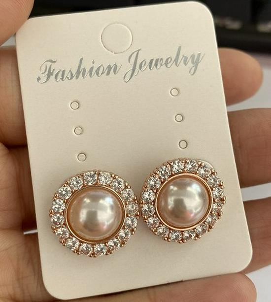 

Стильный клипс для ушей без прокола с цирконом и жемчугом розового золота