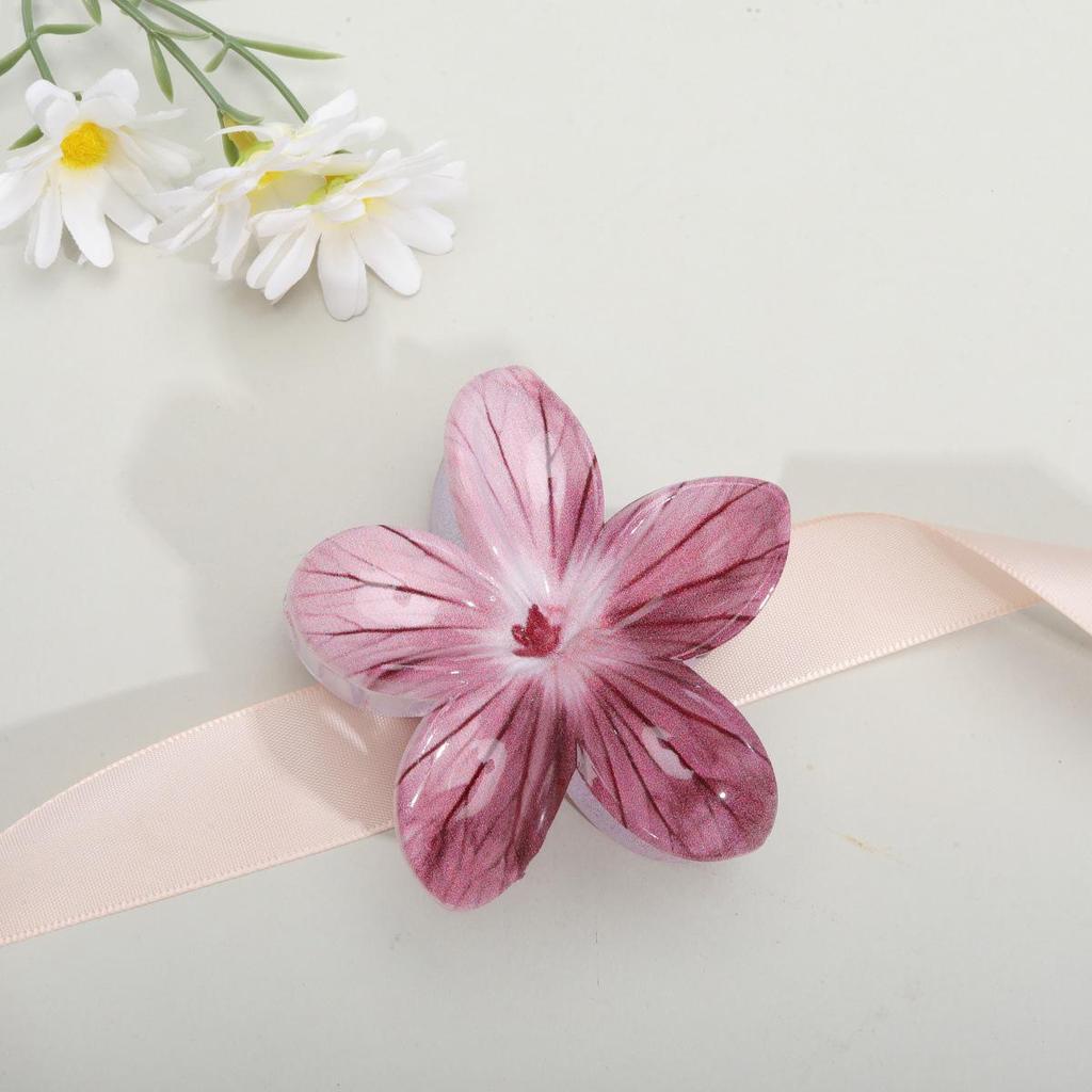 Retro Plumeria Flower Hair Clip for Girls - Cross-Border Sweet Accessory, Five-Petal Design, Perfect for Updos.