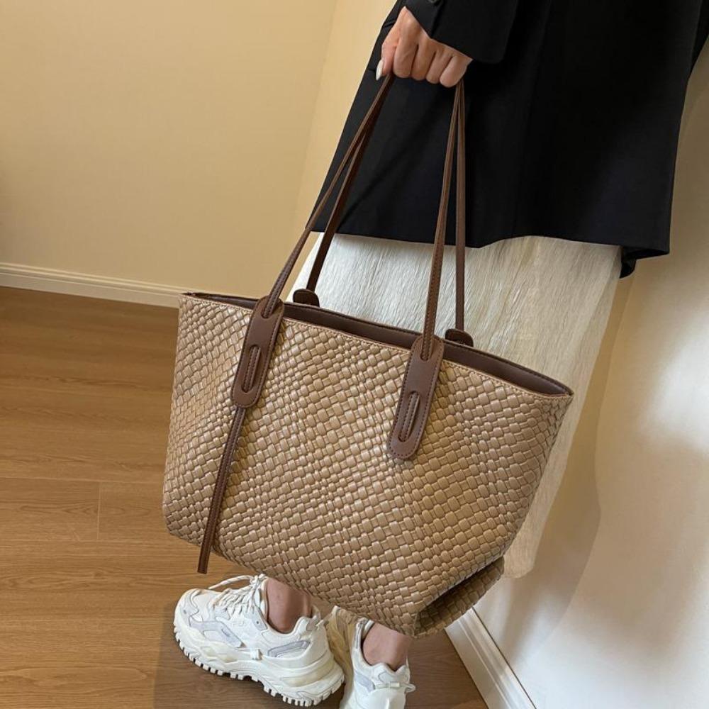 Fashion handbag women's spring and summer new product retro rhombus woven shoulder large capacity versatile tote bag