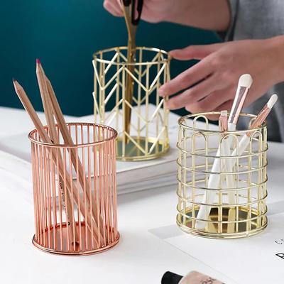 Kovová síťovaná čtvercová stolní nádoba na tužky Organizér na třídění kosmetiky Černá Stříbrná Zlatá Držák Košík na psací potřeby