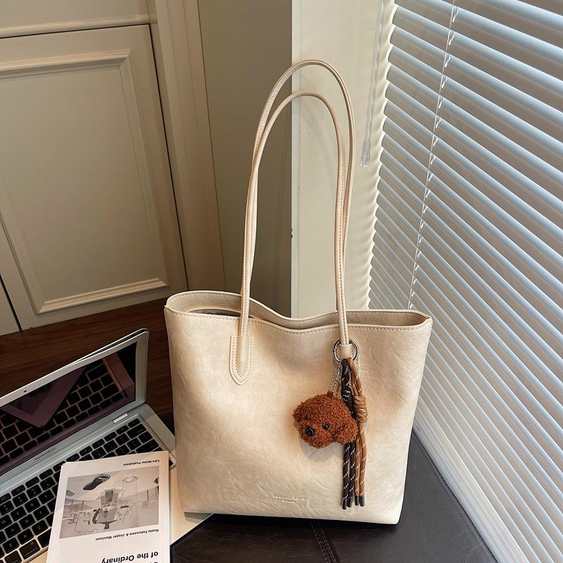 Women's bag large capacity new fashion shoulder messenger bag women's simple women's bag commuter bucket bag tote bag