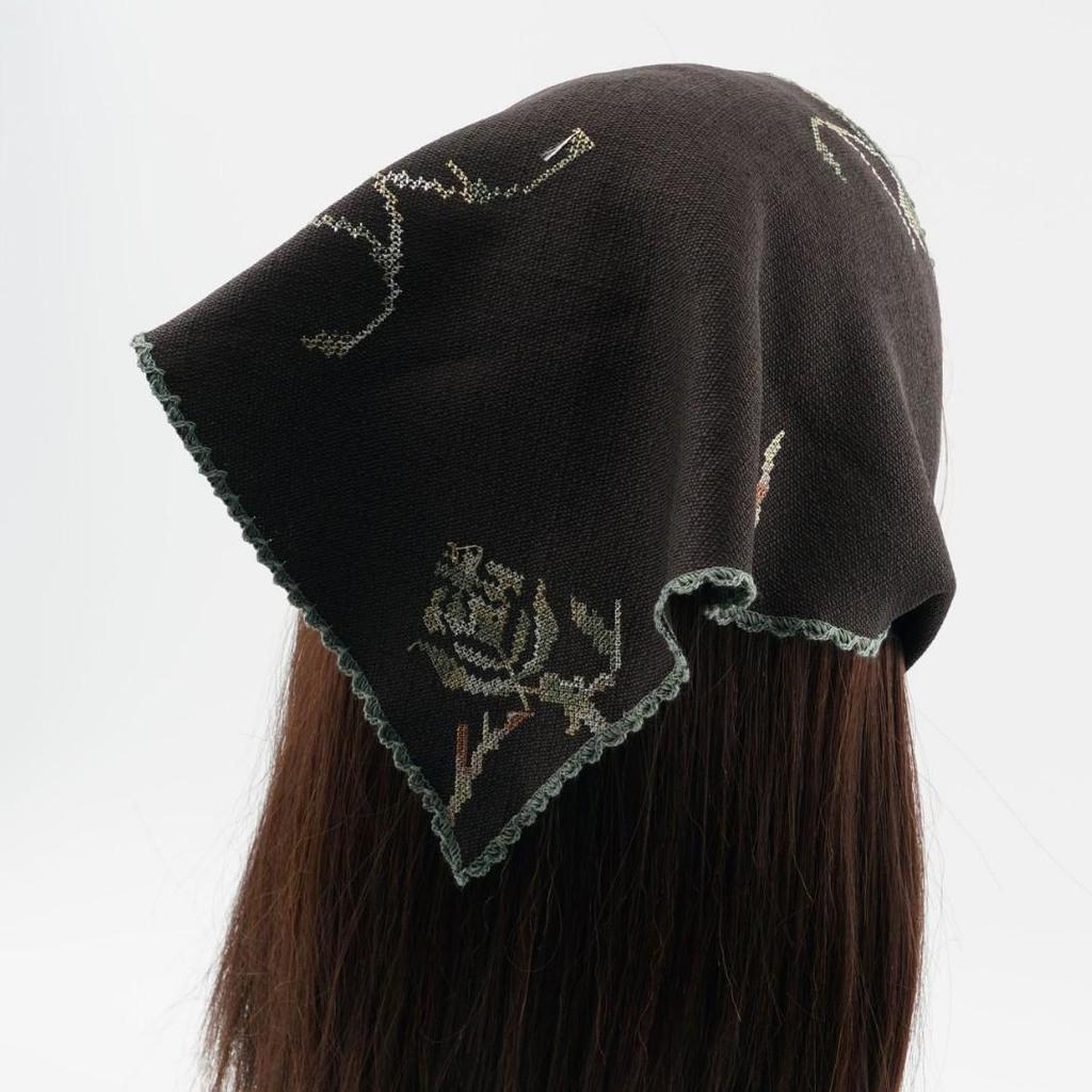 Elegant European Retro Rose Linen Triangle Scarf - Women's Versatile, Thin Neck Protection Style