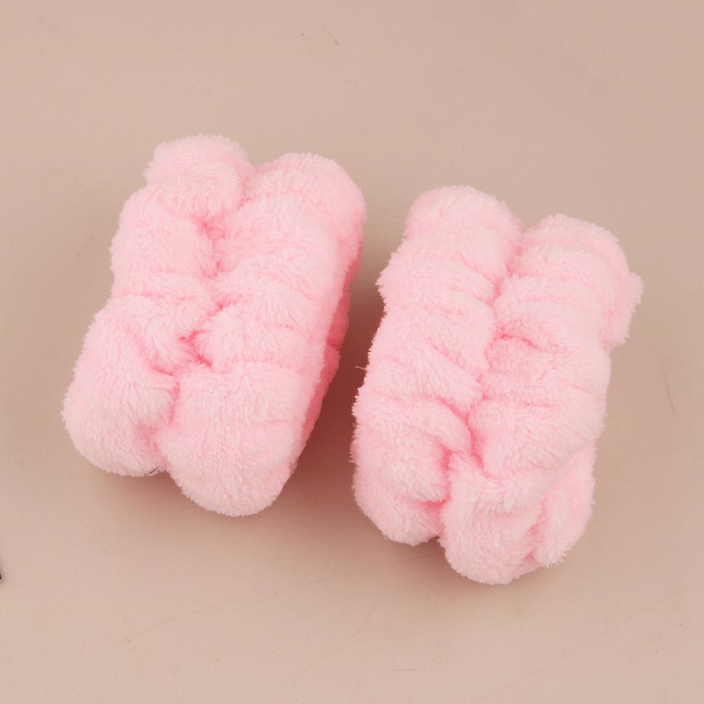 Coral Fleece Face Wash Set: Absorbent Hair Tie, Wristband, and Moisture-Proof Skincare Tool.
