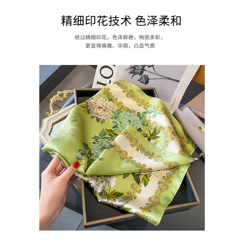 Women S Fresh Sweet Green Floral Silk Small Square Scarf For Spring Summer