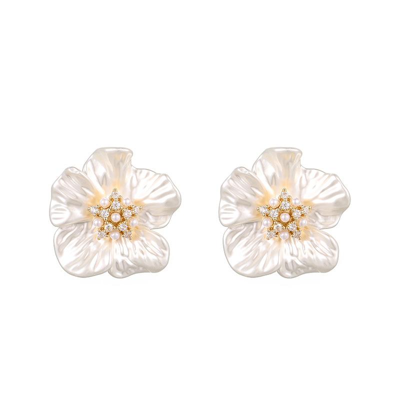 Electroplated Zircon Flower Stud Earrings With Artificial Pearls Elegant Versatile High-End Earrings