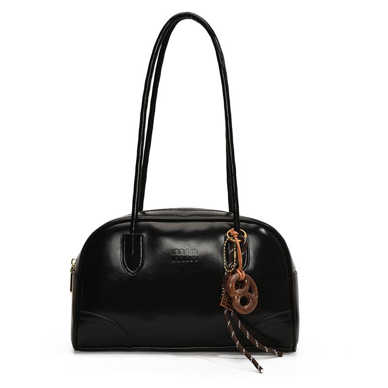 

Premium sense portable Boston bag women s 2025 autumn and winter new trend underarm bag large capacity shoulder bag