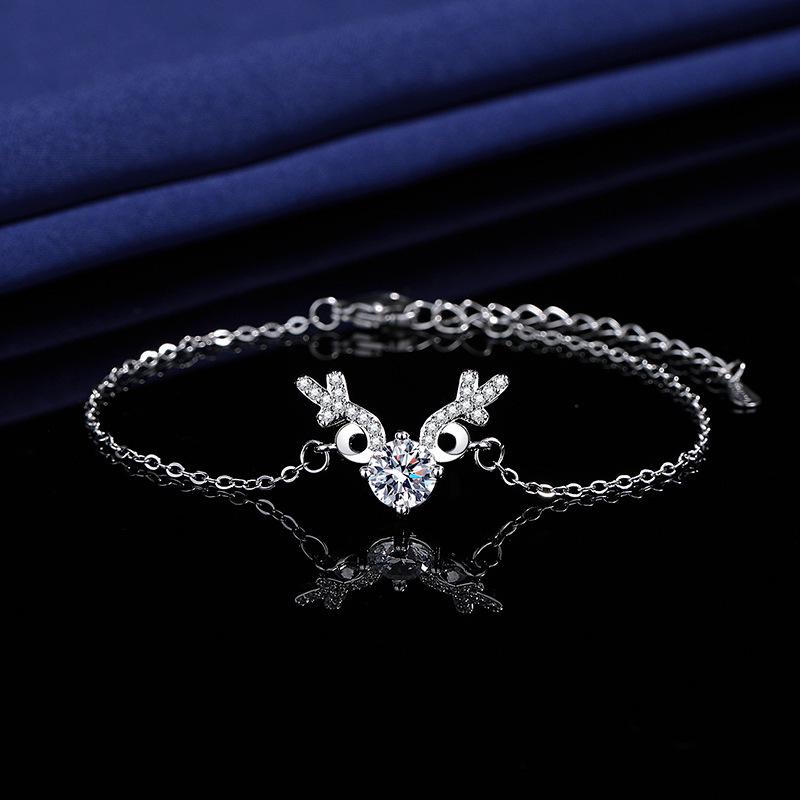Hot-Selling Four-Leaf Clover Moissanite Bracelet for Women – Versatile, Elegant, & Perfect Gift