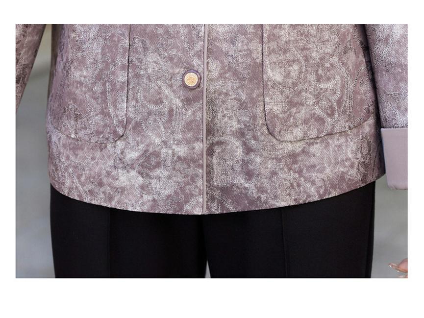 Elevate Your Style with Our New Chinese-style, Elegant Jacket for Middle-aged Women—perfect for Spring and Autumn.