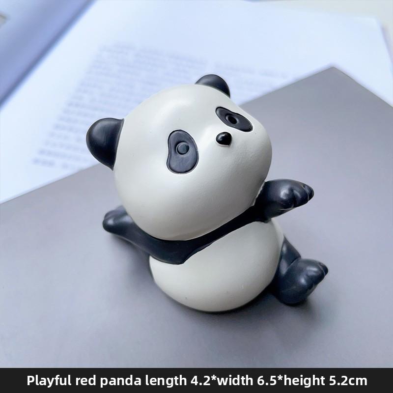 Little Panda Handmade Figurine, Cute Cake for Car Decoration, Tabletop Resin Small Handicraft, Small Animal Toy
