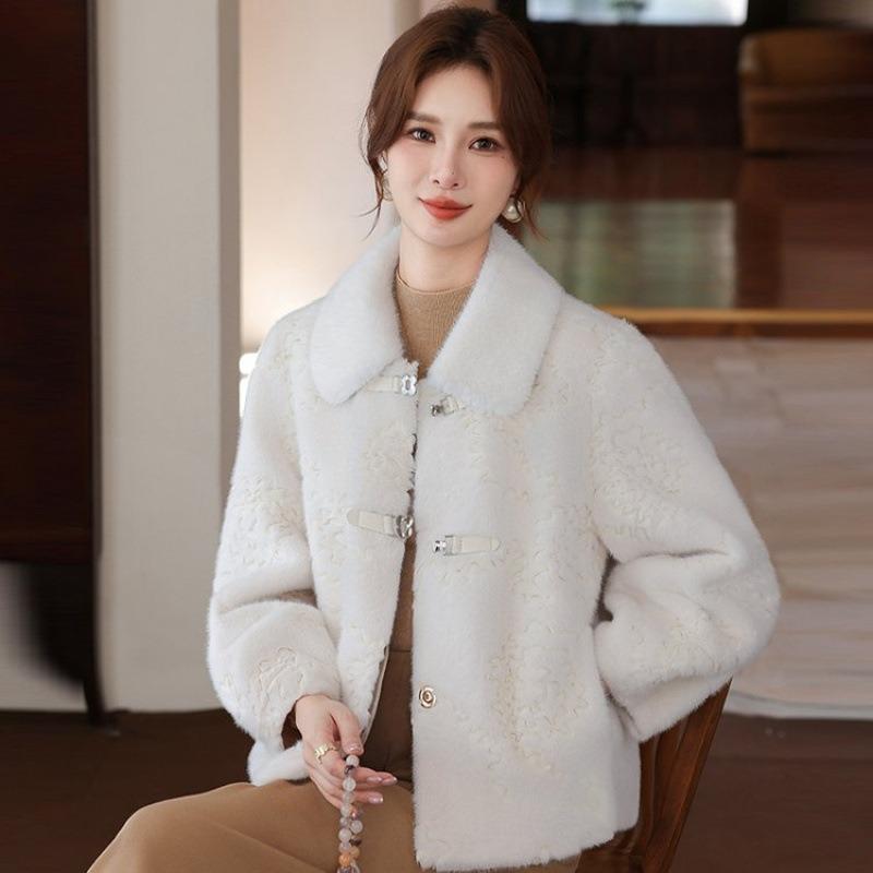 Fashion mother autumn and winter clothing fur integrated coat mother new middle-aged woman noble short mink velvet top