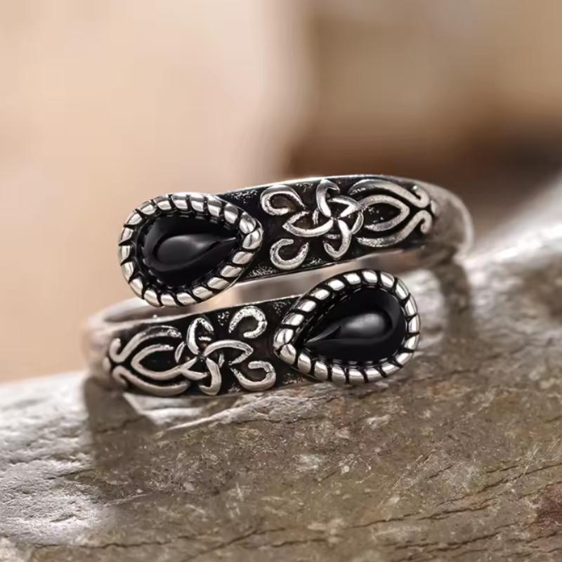 Aesthetic Caved Pattern Opening Rings With Waterdrop Black Stone Antique Copper Color Vintage Elegant Female Ring Jewelry
