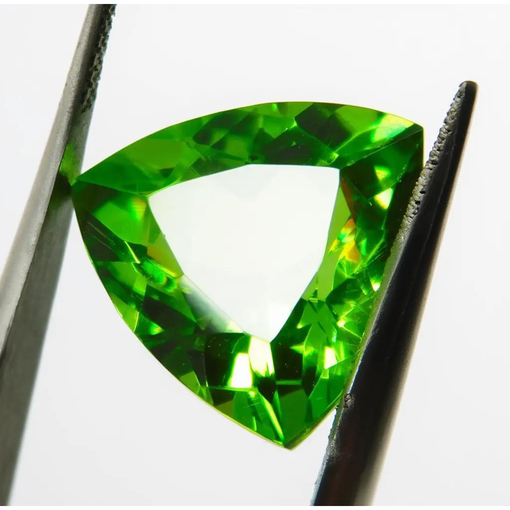 9.90 Ct Trillion Cut Natural   Peridot Green Loose Gemstone