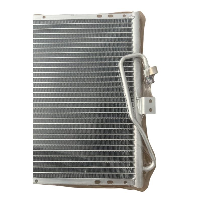 8105100-P00 Automotive Parts High Performance Air Conditioning Condenser for Great Wall WINGLE