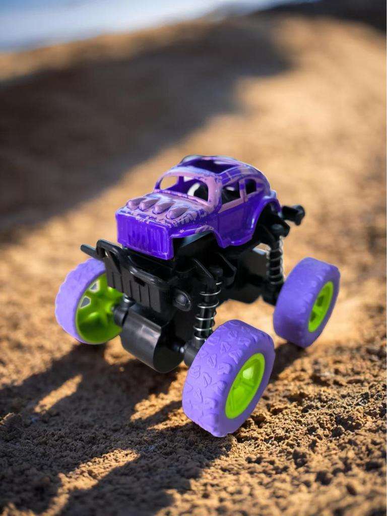 „Mașină cascadorie rotativă cu inerție – jucărie de teren rezistentă la spargere pentru copii”