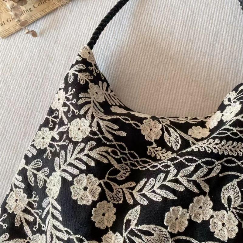 Summer cotton and linen black and white wind embroidery large capacity shoulder handbag tote bag hobo niche senior original