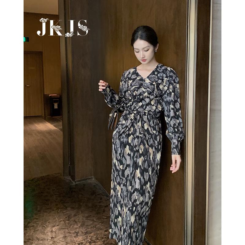 JK&JS French Style V-Neck Floral Midi Dress