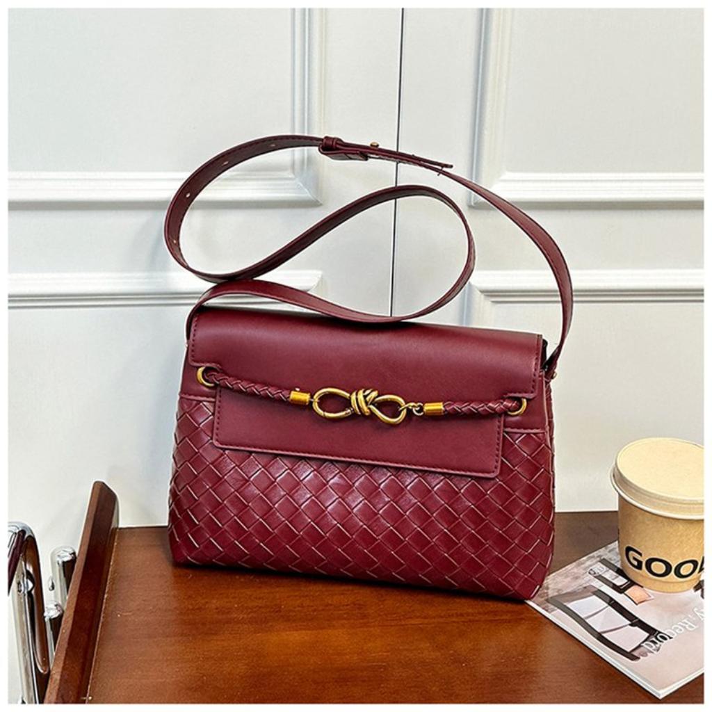 Xeie Thuk Shoulder Crossbody Handbag Women PU Adjustable Strap Daily Commute