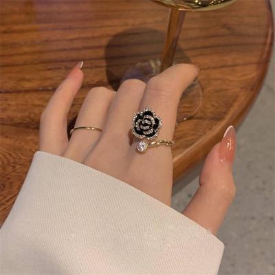 Zirkon Kamelie Offener Ring - Elegantes Schlichtes Design für Damen