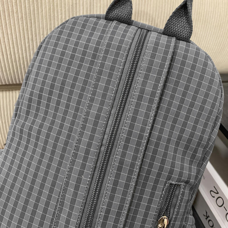 Small Checkered Backpack for Men and Women Fashion Casual Mini Backpack with Zipper Pockets