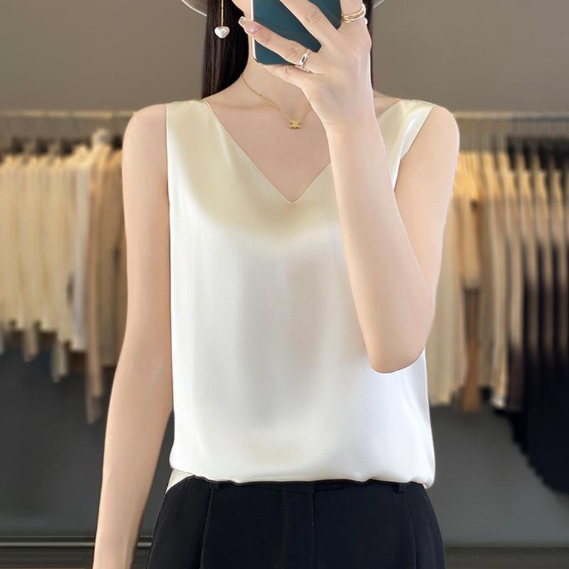 Women S Slim Fit V Neck Short Length Wide Strap Camisole Top