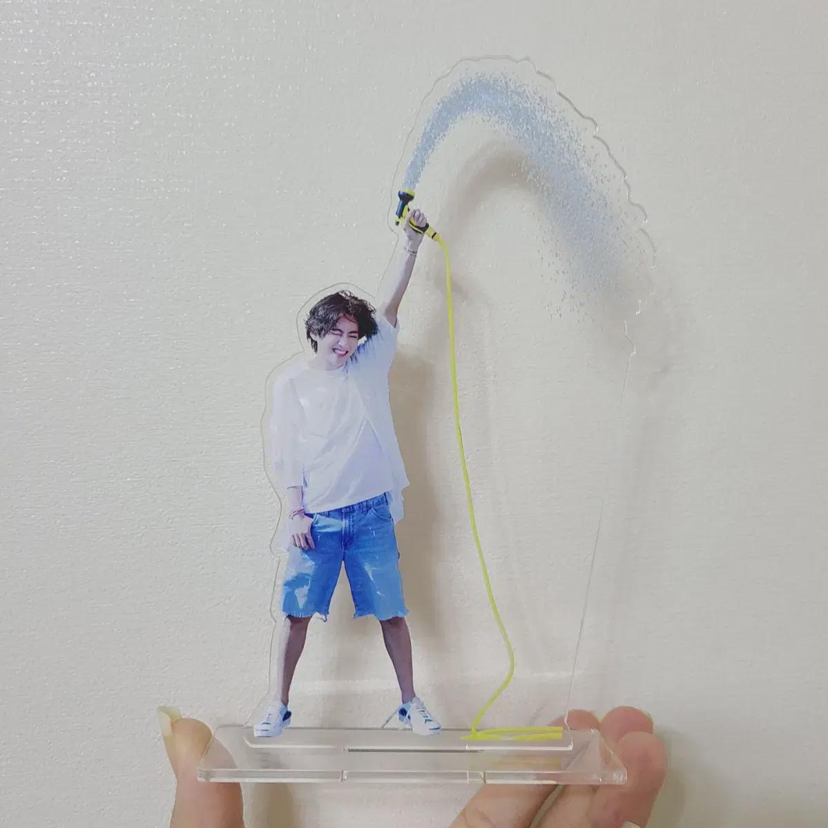 

Продается пуленепробиваемая прозрачная акриловая подставка Vita Butter