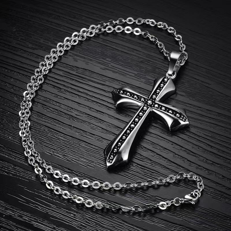 Retro Titanium Steel Cross Pendant Hip-Hop Necklace - Men's Fashion Jewelry